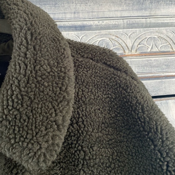 Lucky Moss Sherpa Shacket - Picture 6 of 14